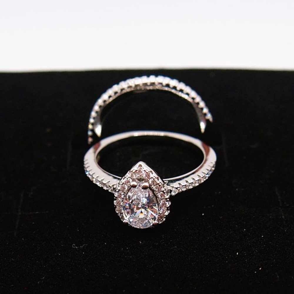 Beautiful 2 Pc. Teardrop Bridal Set,  .925 Solid Sterling Silver!!!! - Picture 6 of 8